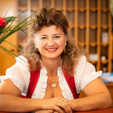 Отель Erlebnishotel Kaernten Оберфеллах