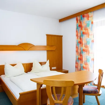 酒店 Erlebnishotel Kaernten 上韦拉赫